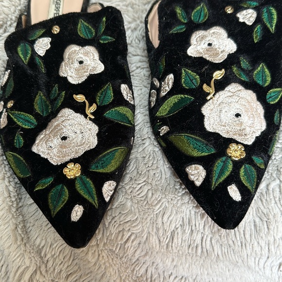 Karl Lagerfeld velvet floral embroidered flat mules - Picture 3 of 6